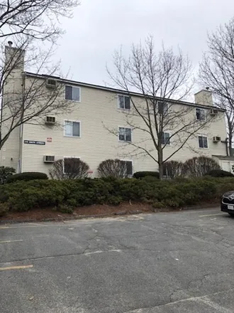 Image 1 - 210 Smith St # 7, Lowell MA 01851 - Condo for rent