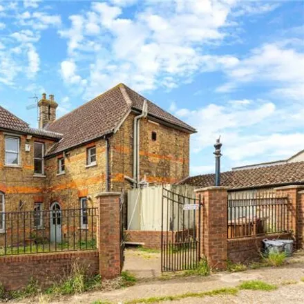 Image 3 - Watford and District Rifle Club, Ebury Way, The Rookery, WD18 9RN, United Kingdom - House for sale