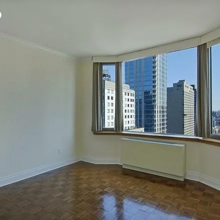 Rent this 2 bed apartment on 400 East 90th Street in New York, NY 10128