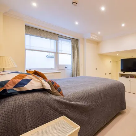 Rent this 2 bed apartment on London in W2 3QU, United Kingdom