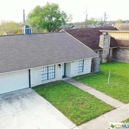 Buy this 3 bed house on 151 Londonderry Drive in Victoria, TX 77901