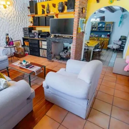 Buy this 3 bed house on Felipe Moré 2604 in Triángulo, Rosario
