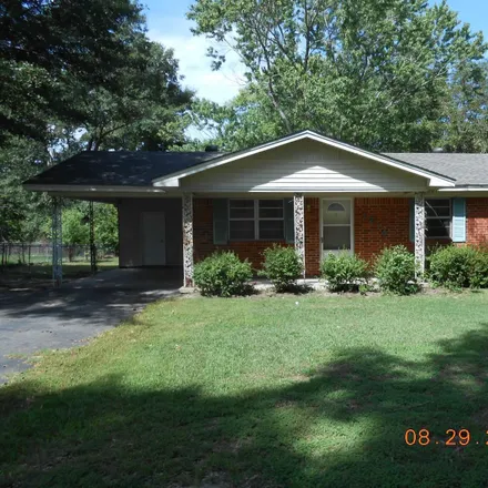 Buy this 3 bed house on 1214 Bayer Street in Malvern, AR 72104