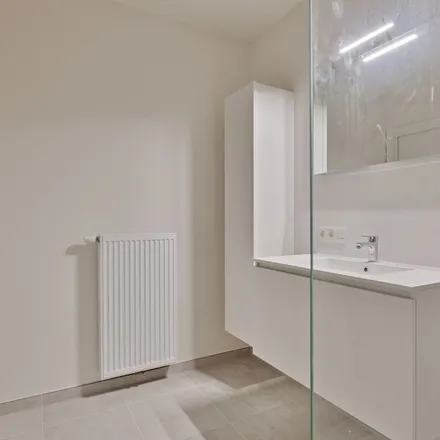 Rent this 2 bed apartment on Millenstraat 25 in 3960 Bree, Belgium