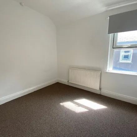 Rent this 2 bed apartment on Co-op Food in 40, 42 Splott Road