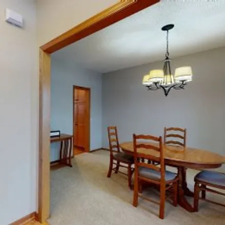 Image 1 - 9633 Dunes Avenue, Cottage Grove - Apartment for sale