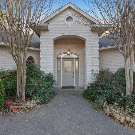Image 1 - 536 Winding Way Court, Fredericksburg, TX 78624, USA - Townhouse for sale