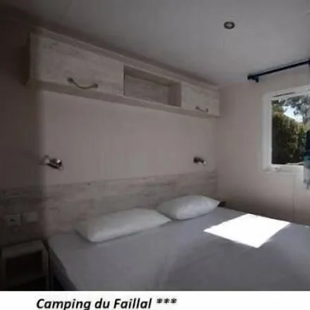 Rent this 3 bed house on 82270 Montpezat-de-Quercy