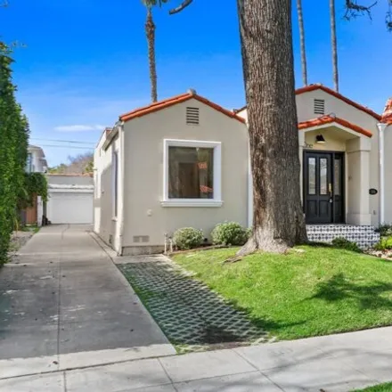 Rent this 3 bed house on 153 South La Peer Drive in Beverly Hills, CA 90211