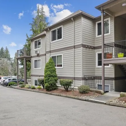 Buy this 2 bed condo on 6321 White Tail Drive in West Linn, OR 97068