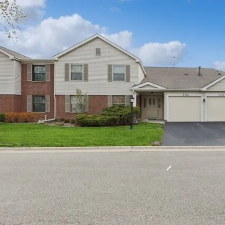 Buy this 2 bed condo on 5199 Coventry Lane in Gurnee, IL 60031