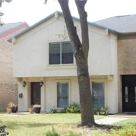 Rent this 3 bed townhouse on 133 Lake Shore Drive in Corpus Christi, TX 78413