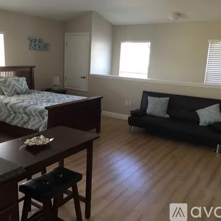 Rent this studio apartment on 14539 Cotswolds Drive