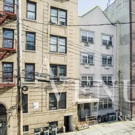 Buy this 14 bed house on 793 Fairmount Place in New York, NY 10460