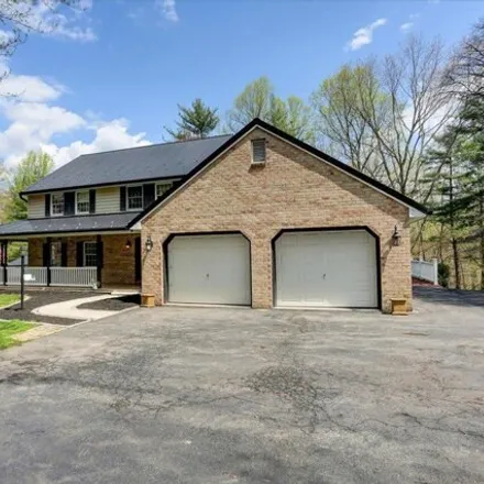 Image 2 - Valleywood Drive, Washington Township, PA, USA - House for sale