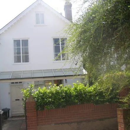 Rent this 2 bed apartment on Topsham Congregational in Victoria Road, Topsham