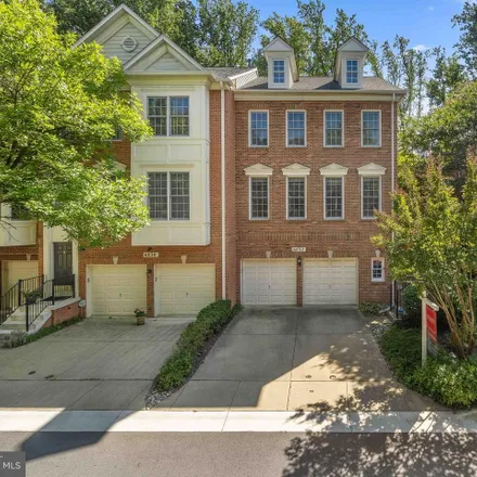 Image 1 - 6138 Stonehenge Place, Montrose Forest, North Bethesda, MD 20852, USA - Condo for sale