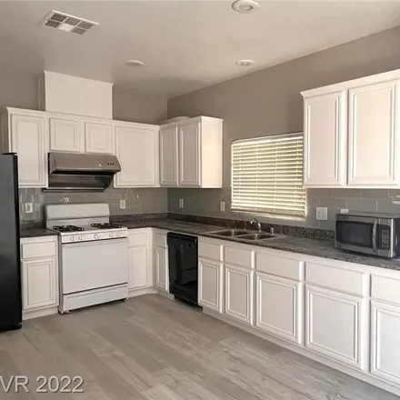 Image 2 - 9480 West Vivid Colors Avenue, Spring Valley, NV 89148, USA - House for rent