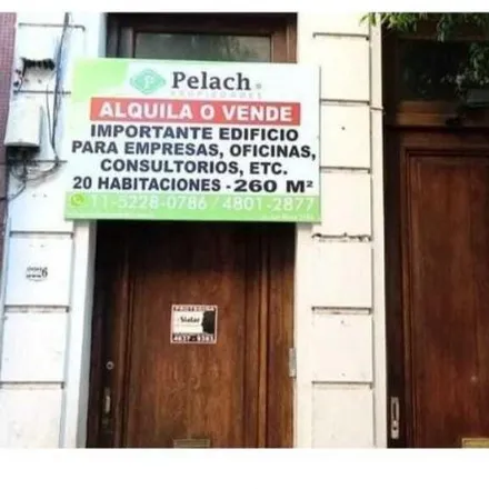 Buy this 16 bed house on Teniente General Juan Domingo Perón 2200 in Balvanera, 1040 Buenos Aires