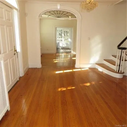 Image 4 - 351 West 245th Street, New York, NY 10471, USA - House for rent