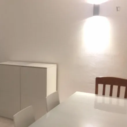 Rent this 3 bed apartment on Rua de Vilar 141 in 4150-177 Porto, Portugal