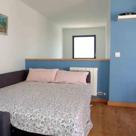 Rent this 3 bed duplex on Mas Mel in Calafell, Costa Dorada