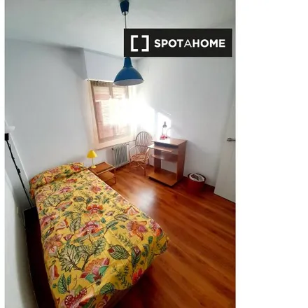 Rent this 4 bed room on Madrid in Avenida Rosa Luxemburgo, 28701 San Sebastián de los Reyes