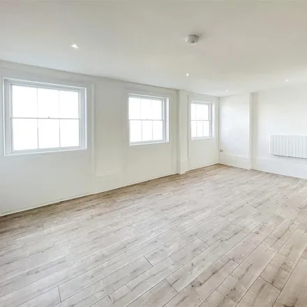 Image 7 - St Benedicts, St George's Terrace, Canterbury, CT6 8SS, United Kingdom - Apartment for rent