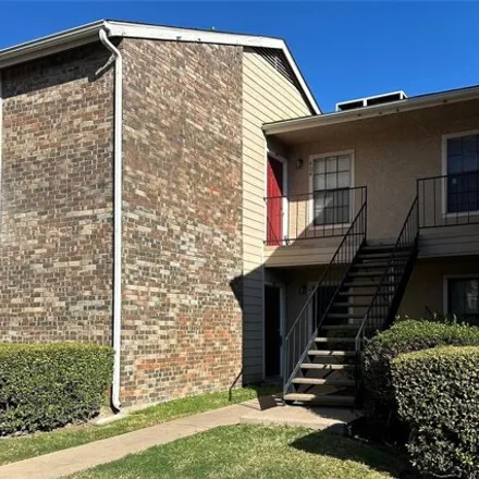 Rent this 1 bed condo on 18498 Parkway Lane in Dallas, TX 75287