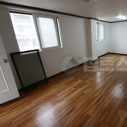Image 3 - 서울특별시 서초구 반포동 717-11 - Apartment for rent