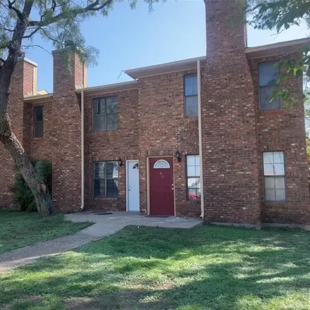 Rent this 3 bed house on 921 Bruce Way in Abilene, Texas