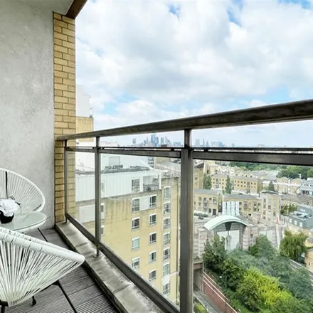 Image 8 - West India Avenue, Canary Wharf, London, E14 4HD, United Kingdom - Apartment for rent