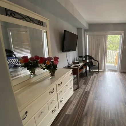 Rent this 2 bed apartment on Westbrook in Richmond Hill, ON L4C 0N3