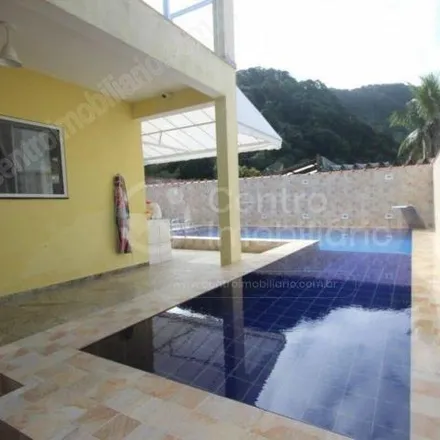 Buy this 6 bed house on Rua Angelina in Jardim Marcia I, Peruíbe - SP