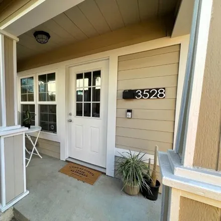 Buy this 3 bed house on Y Street 1st Avenue Alley in Sacramento, CA 95817