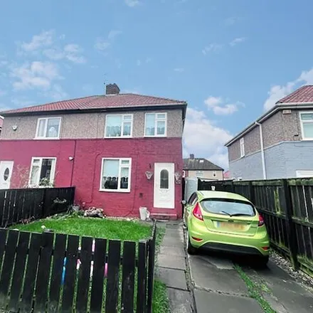 Buy this 3 bed duplex on Hawthorne Road in Stockton-on-Tees, TS19 0HX