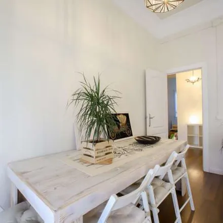 Rent this 5 bed apartment on Carrer de Sant Vicent Màrtir in 157, 46007 Valencia