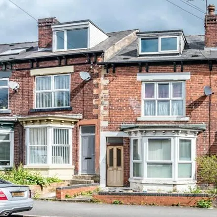 Buy this 3 bed townhouse on 108-132 Chippinghouse Road in Sheffield, S7 1FG