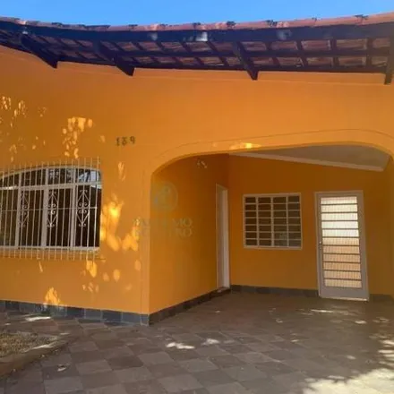 Buy this 4 bed house on Rua dos Girassóis in Jardim das Indústrias, São José dos Campos - SP