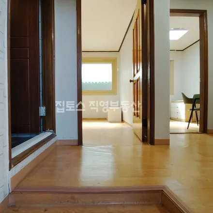 Rent this 2 bed apartment on 서울특별시 은평구 신사동 300-74