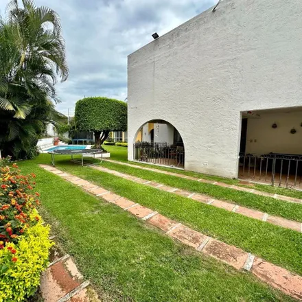 Buy this studio house on Calle Azucenas in Quintana Roo, 62070 San Miguel Acapantzingo