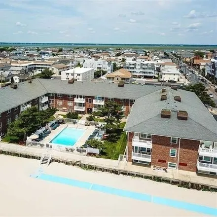 Rent this studio condo on 160 South Washington Avenue in Margate City, Atlantic County