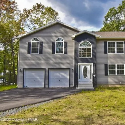 Buy this 4 bed house on 595 Wintergreen Lane in Tobyhanna Township, PA 18346