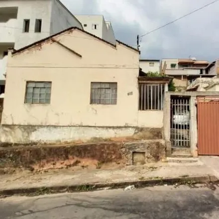 Buy this 3 bed house on Rua Floriano Lopes Franco in Carijós, Conselheiro Lafaiete - MG