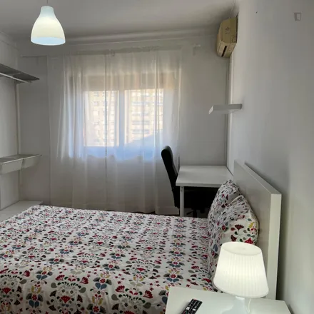 Rent this 4 bed room on unnamed road in 4785-330 Trofa, Portugal