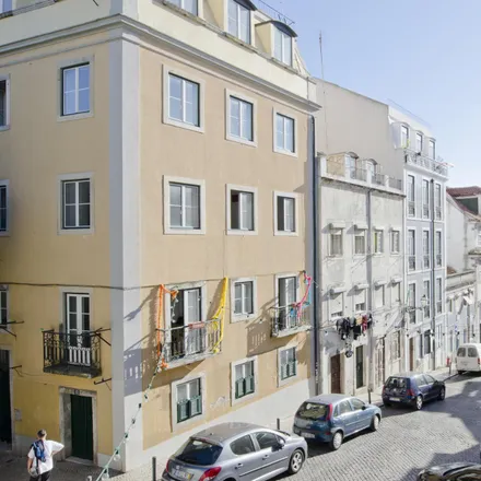 Image 7 - Registo de azulejos com Nossa Senhora de Penha de França, Rua do Guarda-Mor 42, 1200-855 Lisbon, Portugal - Room for rent