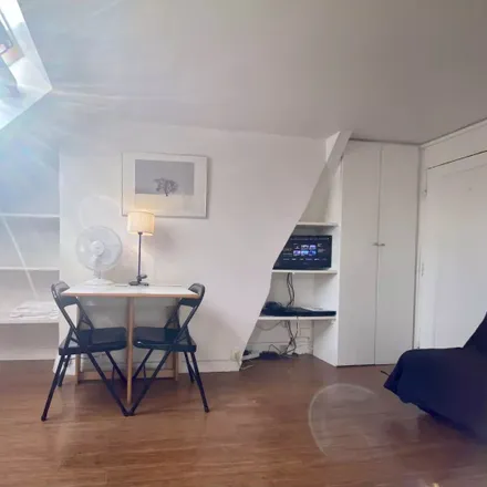 Image 4 - 21 Rue Rambuteau, 75004 Paris, France - Apartment for rent