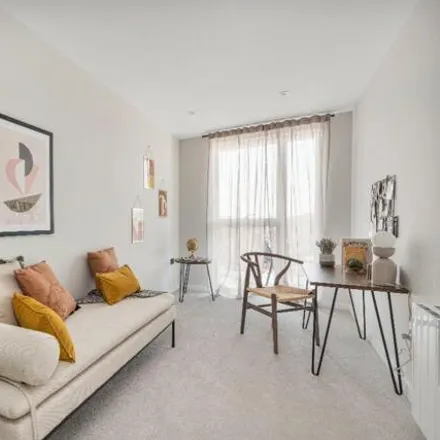 Rent this 3 bed apartment on Shell in 383 Edgware Road, London