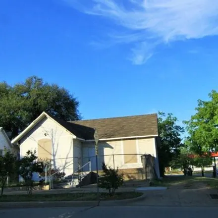 Image 2 - 1302 N Calhoun St, Fort Worth, Texas, 76164 - House for sale