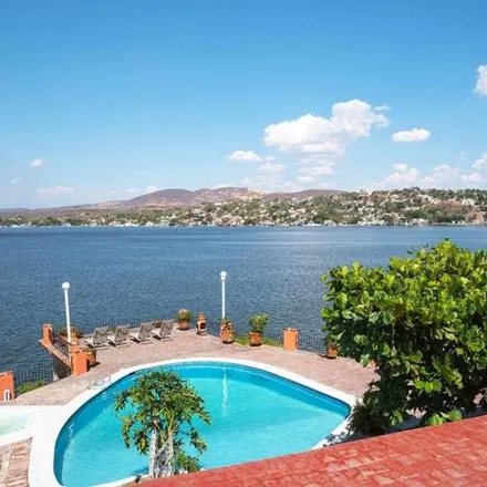 Buy this 5 bed house on Privada Lago in 62697, MOR